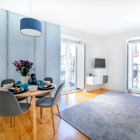 Blue By The River 1 - Elegant Two-bedroom In Santos Apartment Lisbon